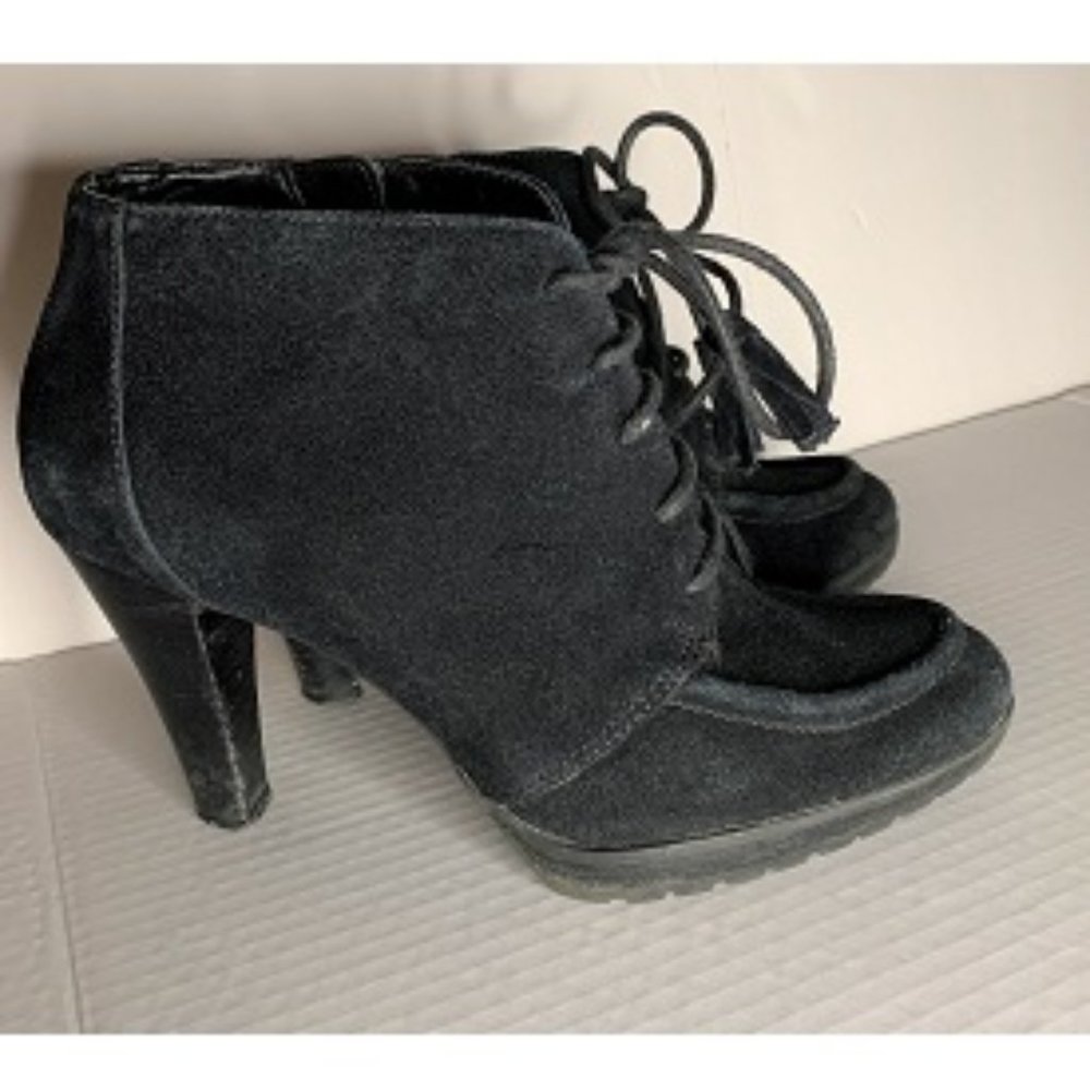 Anne Klein Tutorial Ankle Boot - Picture 2 of 7